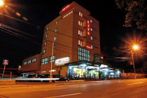 Гостиница Hotel City  Тулче